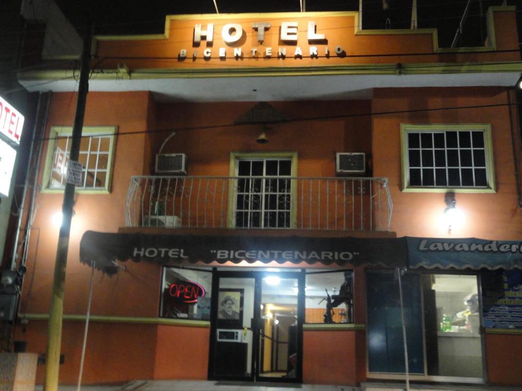 OYO Hotel Bicentenario Tampico Buitenkant foto