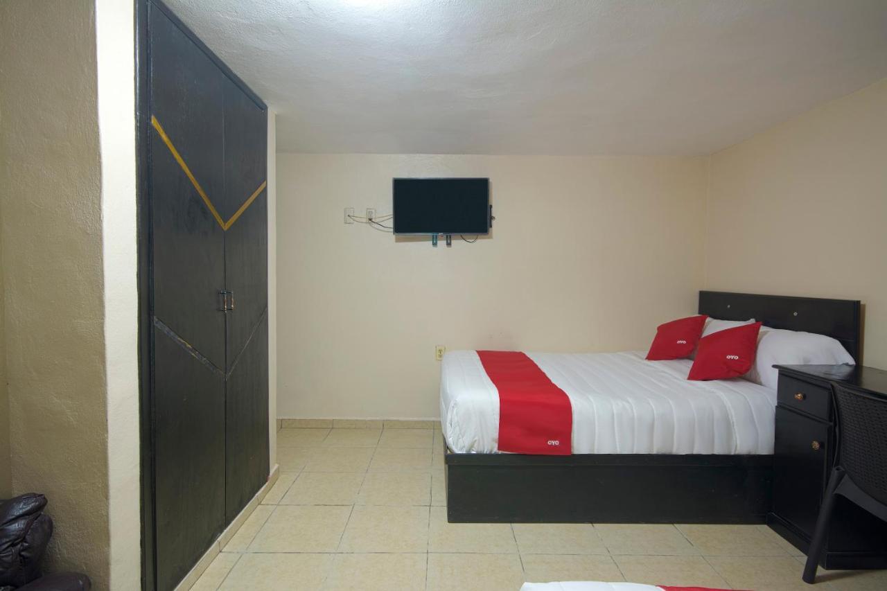 OYO Hotel Bicentenario Tampico Buitenkant foto
