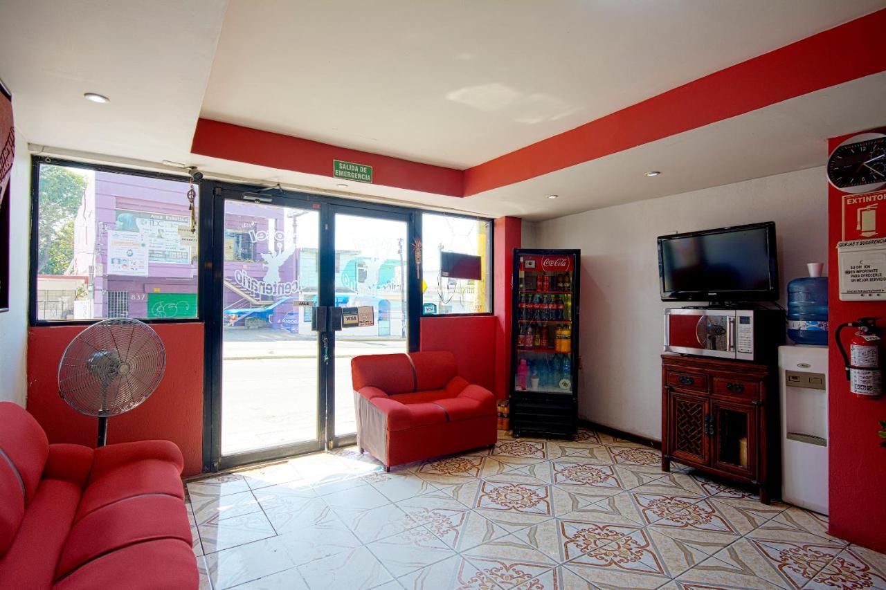 OYO Hotel Bicentenario Tampico Buitenkant foto